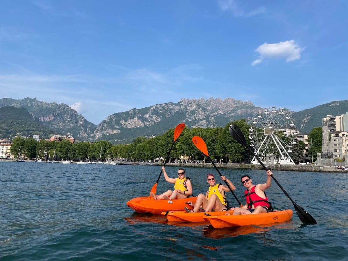 Un piacevole Tour in Kayak sul Lago di Como Un piacevole Tour in Kayak sul Lago di Como desktop picture