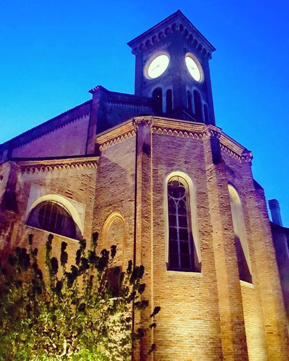 Tour Serale ad Alessandria: Lo Spettacolo Itinerante tra Arte e Folclore Tour Serale ad Alessandria: Lo Spettacolo Itinerante tra Arte e Folclore desktop picture