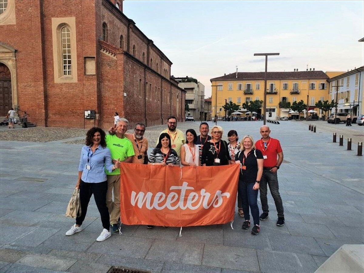 Tour Serale ad Alessandria: Lo Spettacolo Itinerante tra Arte e Folclore Tour Serale ad Alessandria: Lo Spettacolo Itinerante tra Arte e Folclore desktop picture