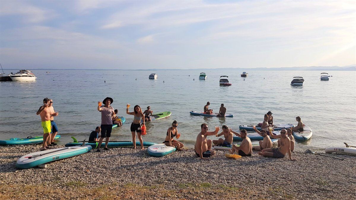 Giro in Sup a Bardolino con Aperitivo desktop picture