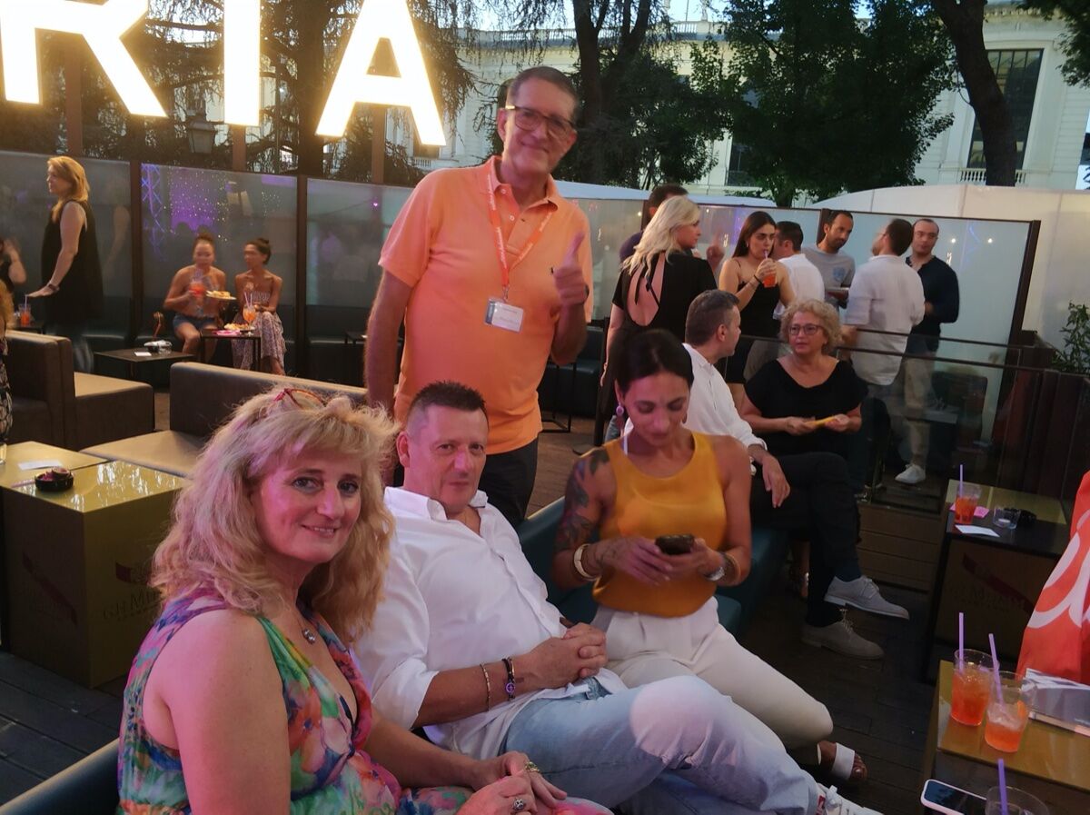 Apericena all'Aria Club di Milano Apericena all'Aria Club di Milano desktop picture