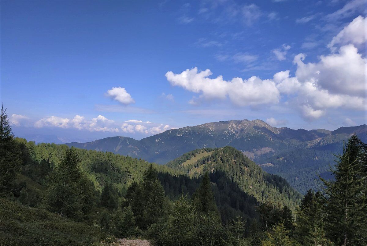 Escursione panoramica al Lago di Erdemolo Escursione panoramica al Lago di Erdemolo desktop picture