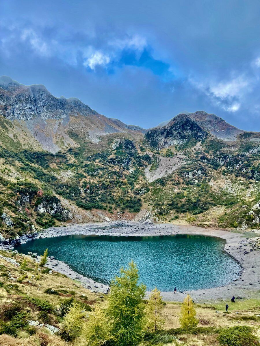 Escursione panoramica al Lago di Erdemolo Escursione panoramica al Lago di Erdemolo desktop picture