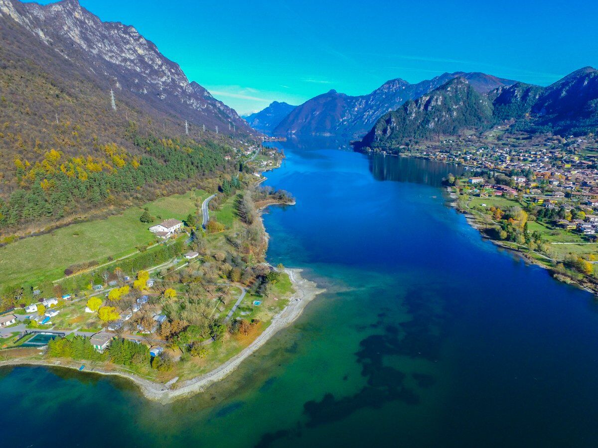 Passeggiata con Tour in battello sul Lago d'Idro desktop picture