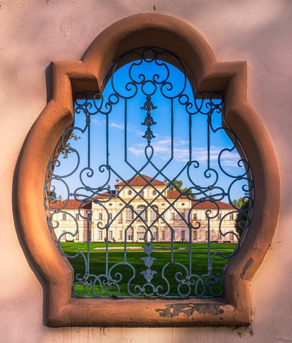 Passeggiata a Torino tre le Ville storiche di Borgo Crimea Passeggiata a Torino tre le Ville storiche di Borgo Crimea desktop picture