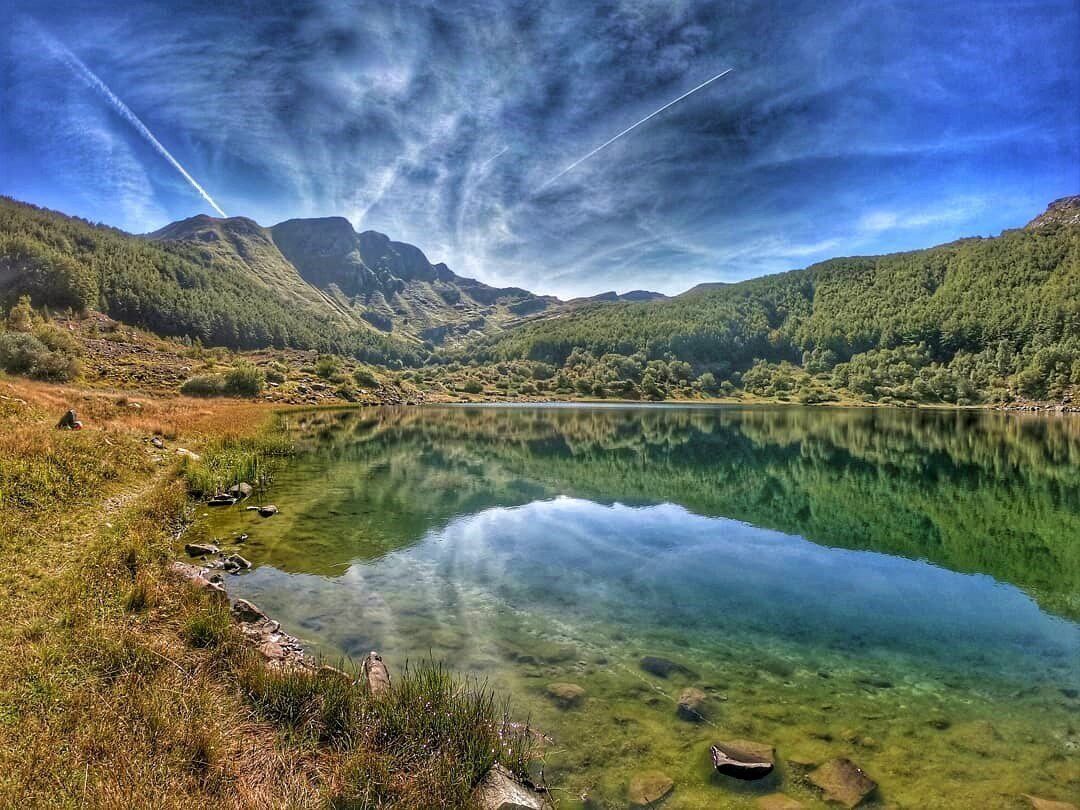 Trekking panoramico nel Parco dei 100 Laghi Trekking panoramico nel Parco dei 100 Laghi desktop picture