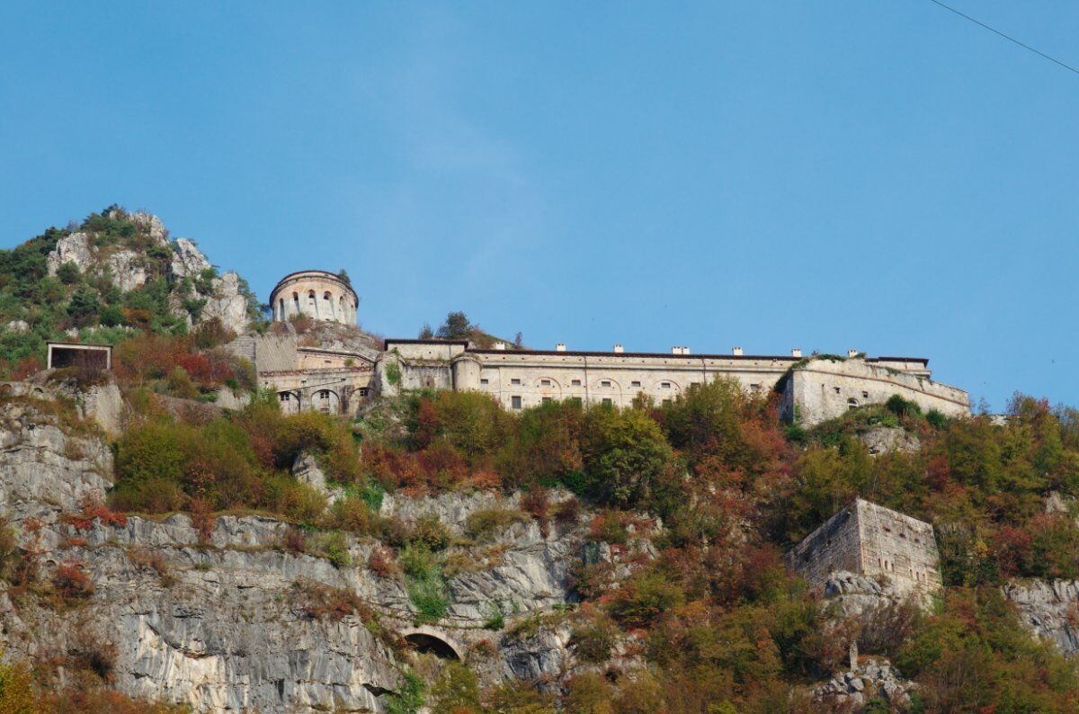 Trekking alla Rocca d'Anfo: il forte napoleonico più grande d'Italia desktop picture