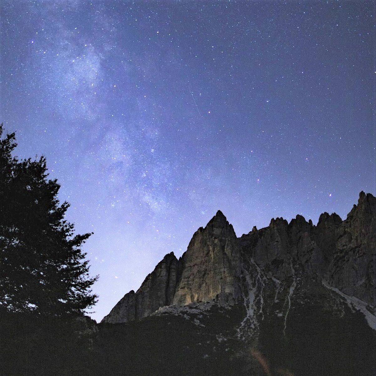Notte di San Lorenzo: Trekking sotto le stelle nelle Piccole Dolomiti Notte di San Lorenzo: Trekking sotto le stelle nelle Piccole Dolomiti desktop picture