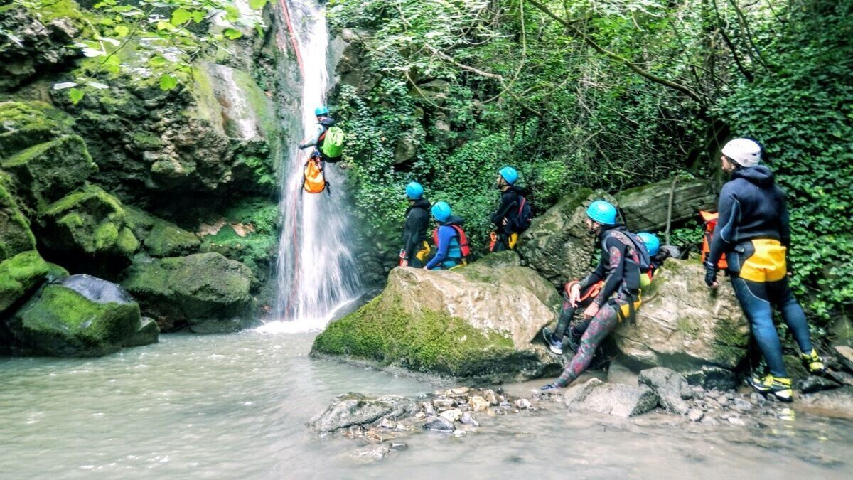 Adrenalinico River Trekking in Val Brembana desktop picture