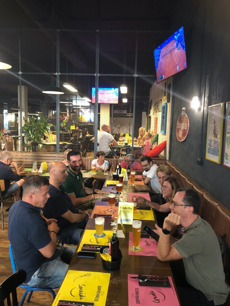Serata alla birreria Doppio Malto di Bologna Serata alla birreria Doppio Malto di Bologna desktop picture