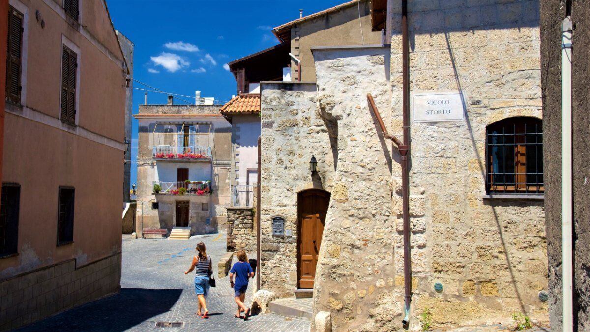 Tour guidato a Tarquinia, il piccolo gioiello Etrusco Tour guidato a Tarquinia, il piccolo gioiello Etrusco desktop picture