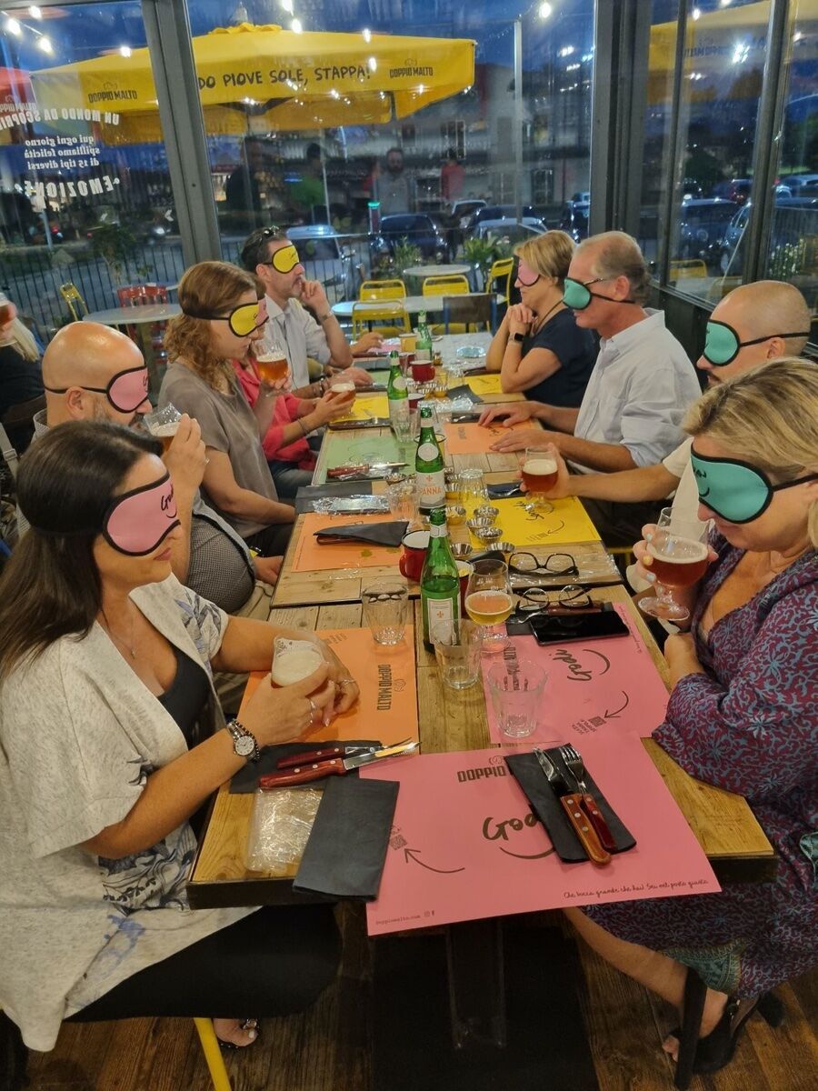 Degustazione al Buio alla birreria Doppio Malto di Reggio Emilia Degustazione al Buio alla birreria Doppio Malto di Reggio Emilia desktop picture