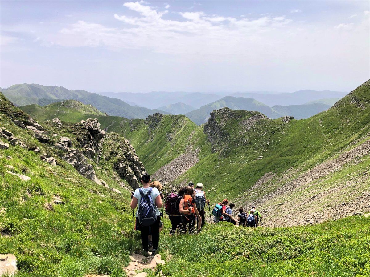 Giro dei Quattro Laghi: Trekking ai piedi dei Monti Giovo e Rondinaio Giro dei Quattro Laghi: Trekking ai piedi dei Monti Giovo e Rondinaio desktop picture