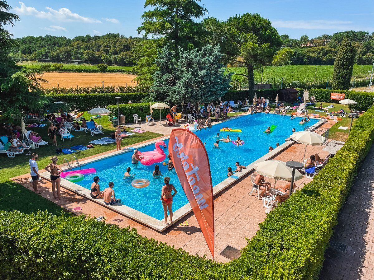 Ferragosto al Lago di Garda: Tre giorni di Divertimento, Relax e Buona compagnia desktop picture