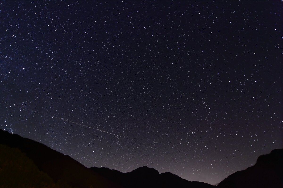 Notte di San Lorenzo: Bagno di Bosco sotto le stelle nell'Alto Vergante desktop picture