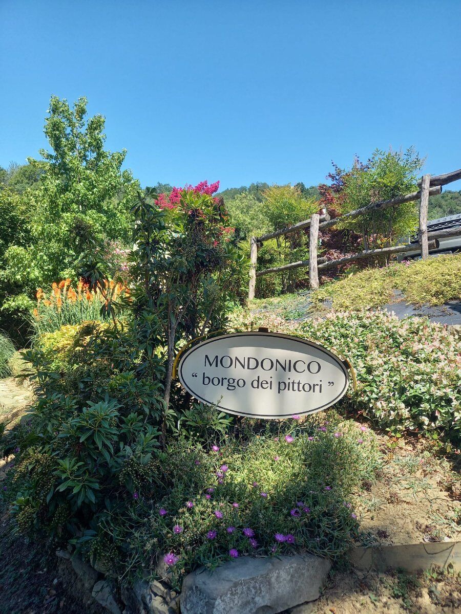 Trekking nella Brianza collinare: il Sentiero dell’Alto Molgora Trekking nella Brianza collinare: il Sentiero dell’Alto Molgora desktop picture