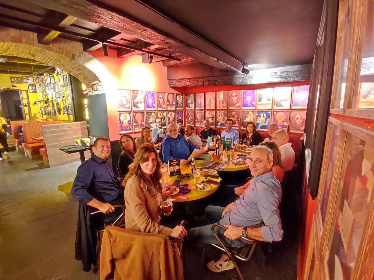 Serata alla birreria Doppio Malto di Como Serata alla birreria Doppio Malto di Como desktop picture