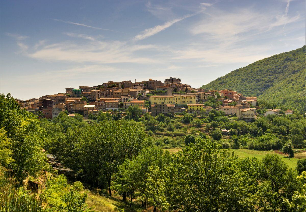 Un giorno da speleologi: Tour delle Grotte carsiche di Pastena Un giorno da speleologi: Tour delle Grotte carsiche di Pastena desktop picture