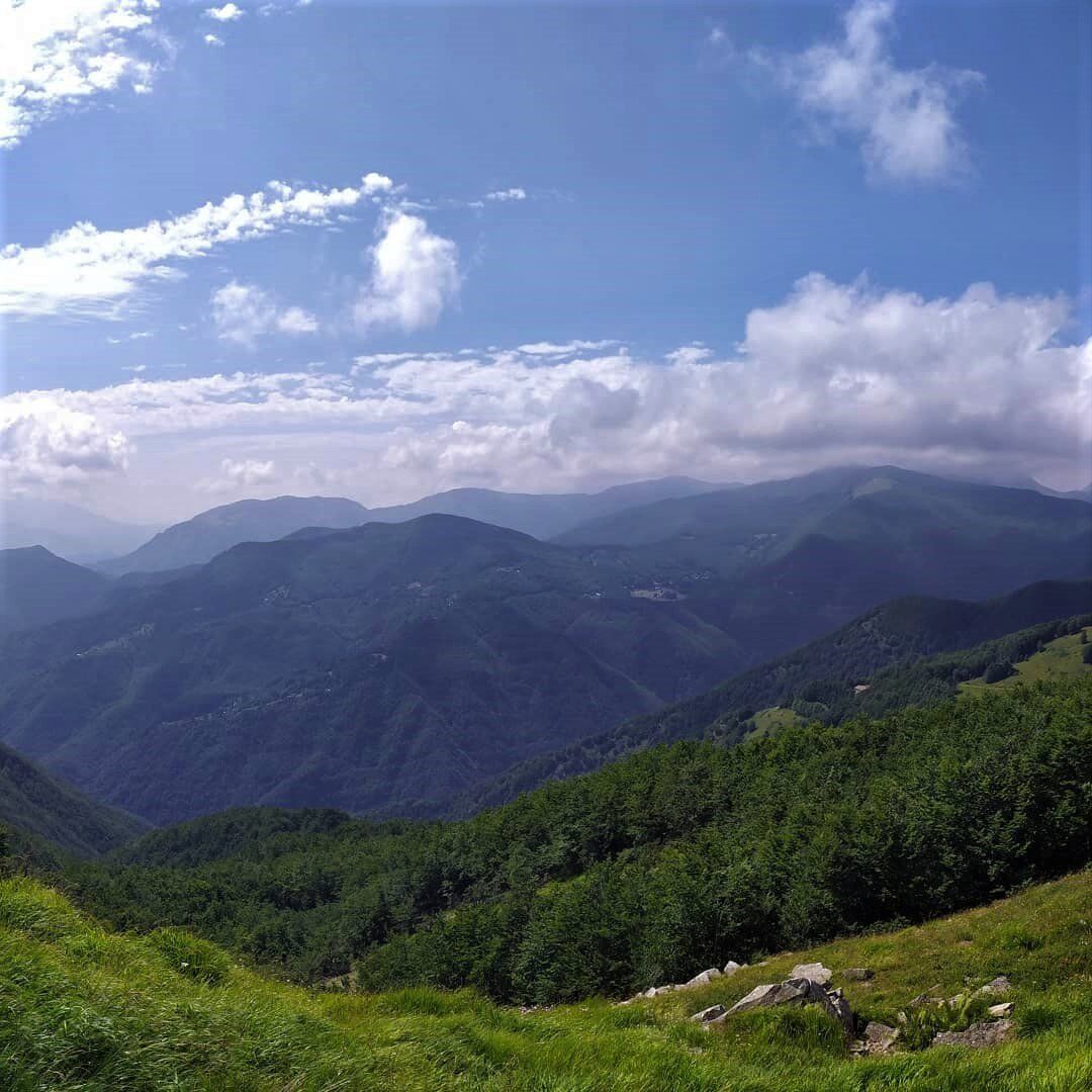 L’antica Via Vandelli: Trekking nell'Appennino Tosco-Emiliano desktop picture