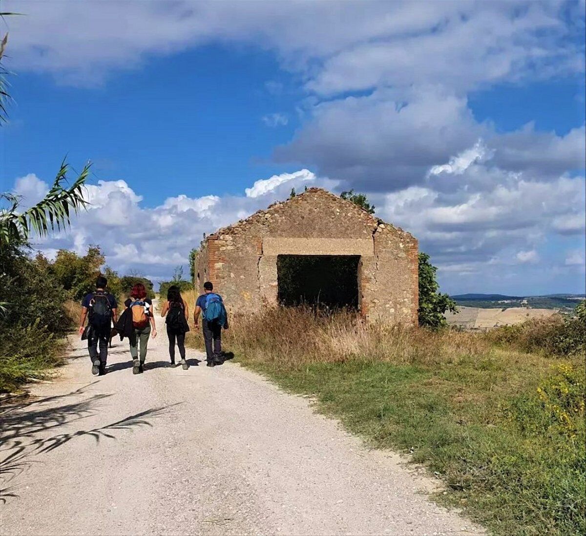 Trekking dall’antica Cencelle al borgo dimenticato della Farnesiana desktop picture