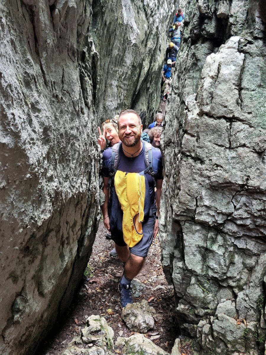 Trekking tra canyon e torrioni nel labirinto della Cornagera Trekking tra canyon e torrioni nel labirinto della Cornagera desktop picture