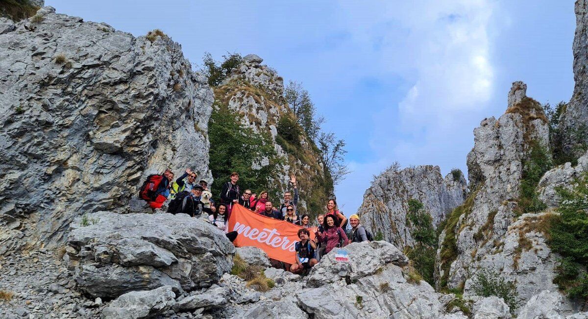 Trekking tra canyon e torrioni nel labirinto della Cornagera Trekking tra canyon e torrioni nel labirinto della Cornagera desktop picture