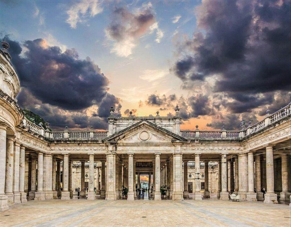 Tramonto a Montecatini: la celebre Funicolare e le Terme Tettuccio Tramonto a Montecatini: la celebre Funicolare e le Terme Tettuccio desktop picture