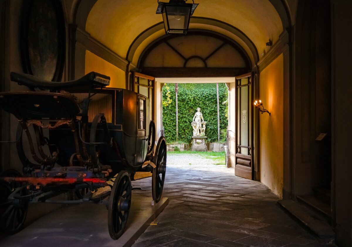 Visita guidata tra i tesori di Palazzo Mansi a Lucca desktop picture