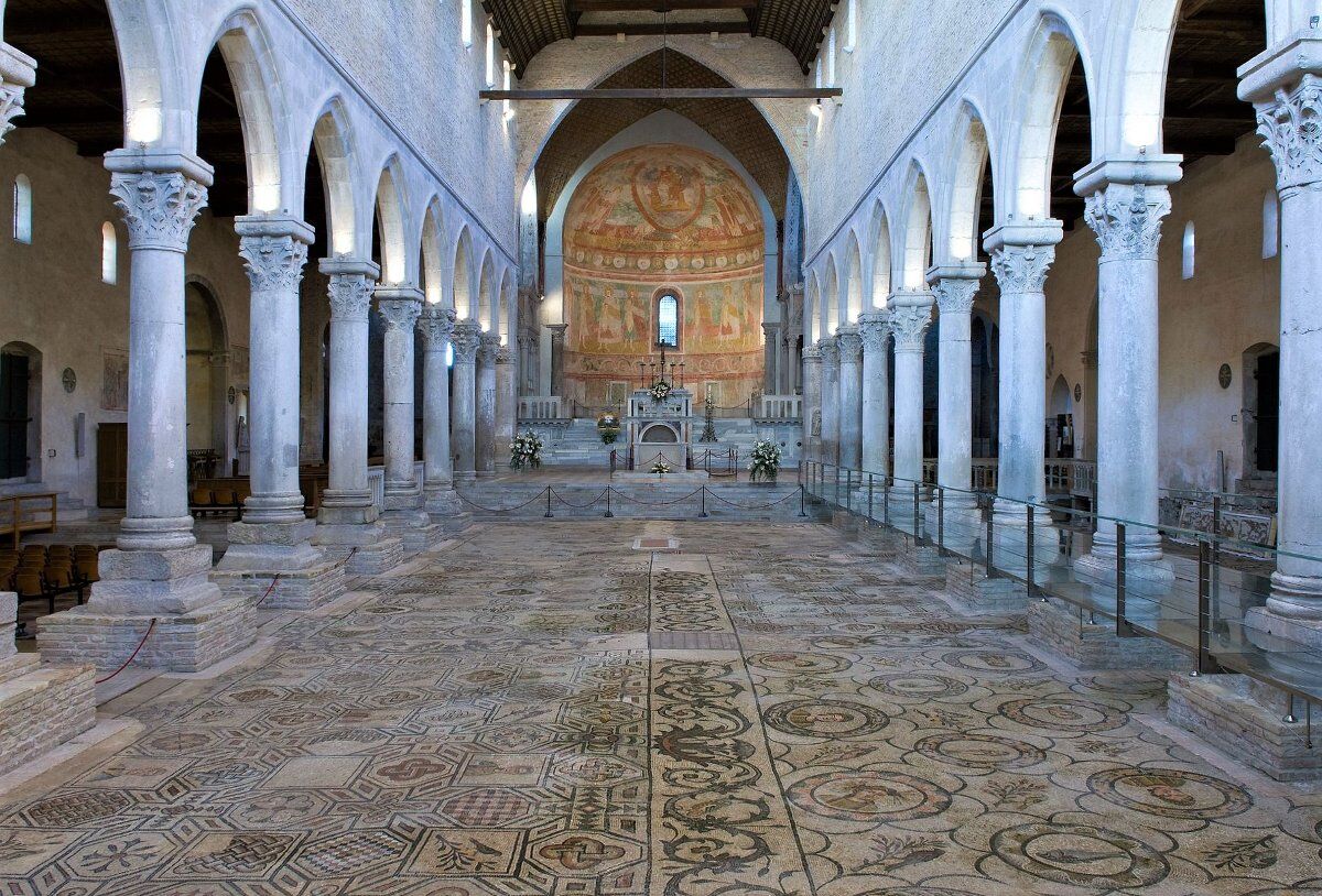 Tour guidato di Aquileia romana e paleocristiana Tour guidato di Aquileia romana e paleocristiana desktop picture