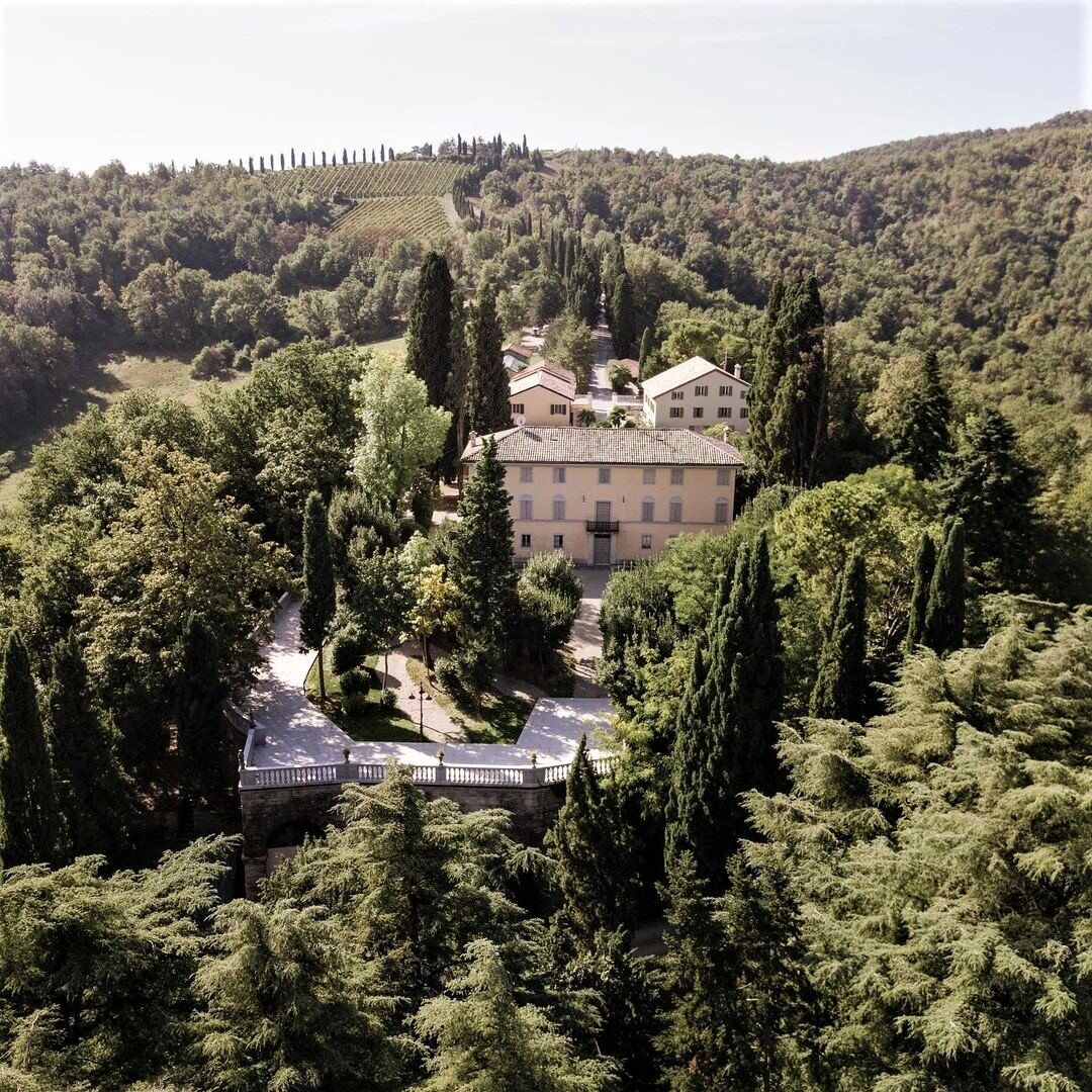 Trekking nei colli reggiani con degustazione alla tenuta Venturini Baldini Trekking nei colli reggiani con degustazione alla tenuta Venturini Baldini desktop picture