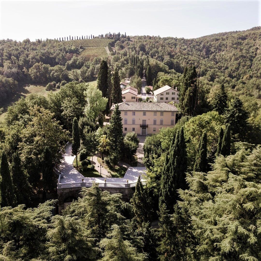 Trekking nei colli reggiani con degustazione alla tenuta Venturini Baldini desktop picture