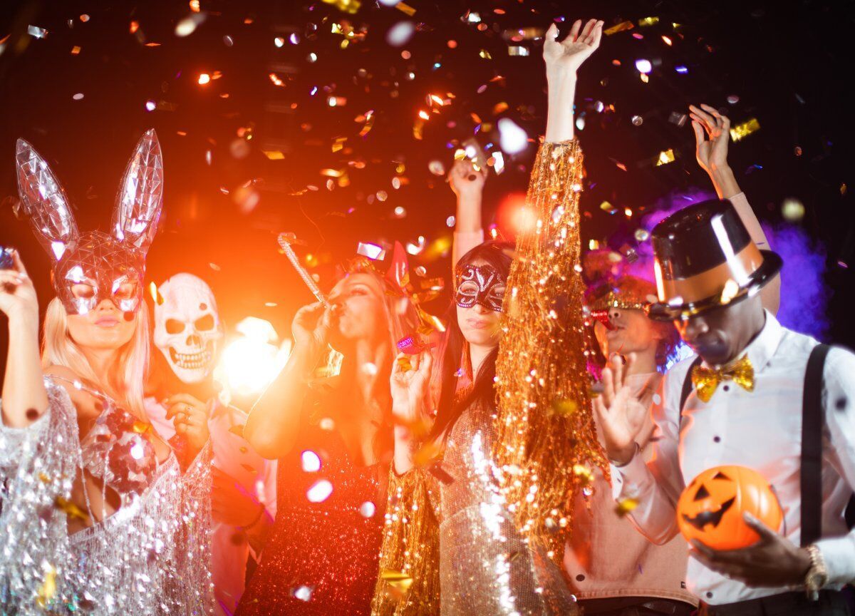 Halloween in Hotel 4 Stelle a Bologna: tra buon cibo, maschere e Dj Set desktop picture