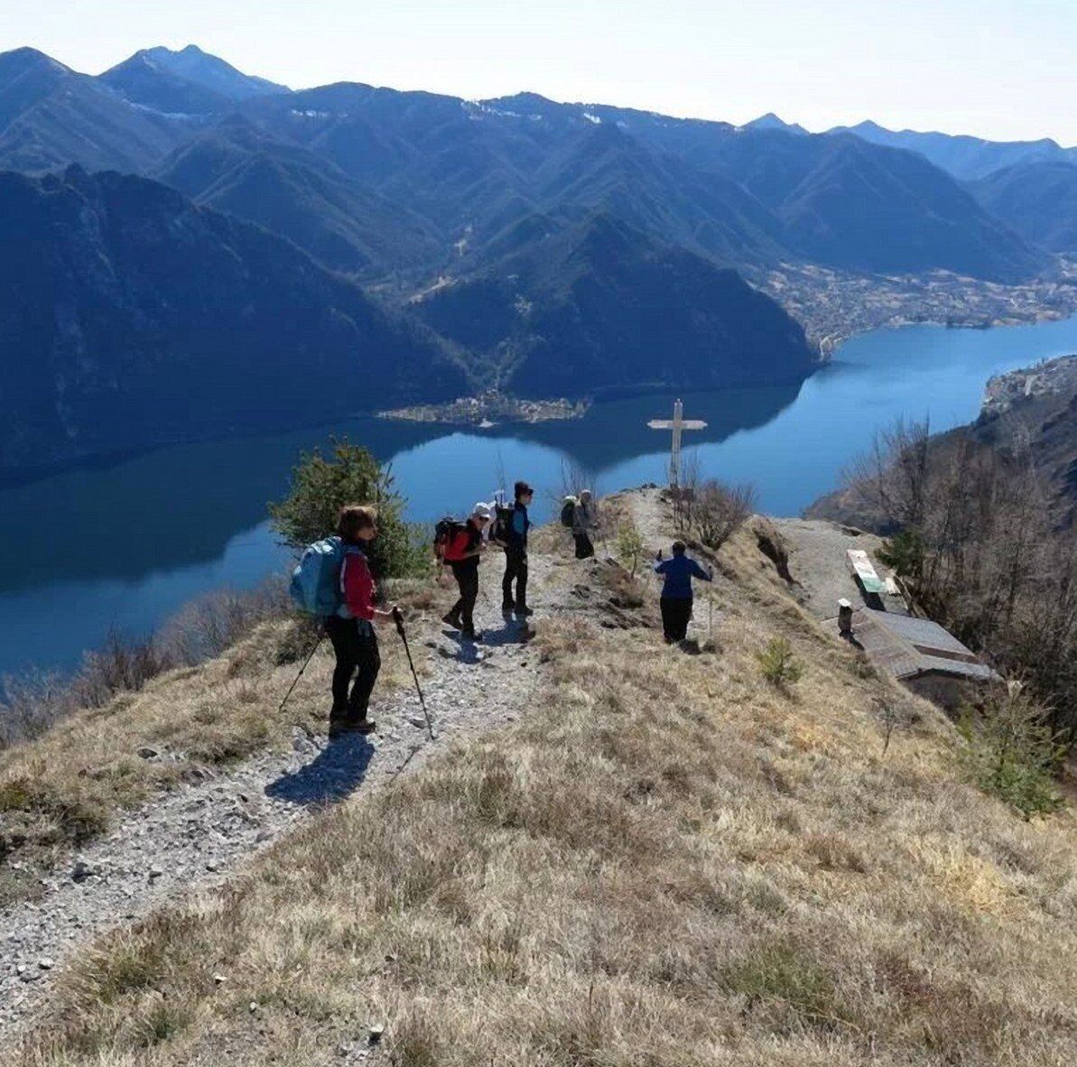 Trekking sul Monte Censo con vista panoramica sul Lago d’Idro desktop picture