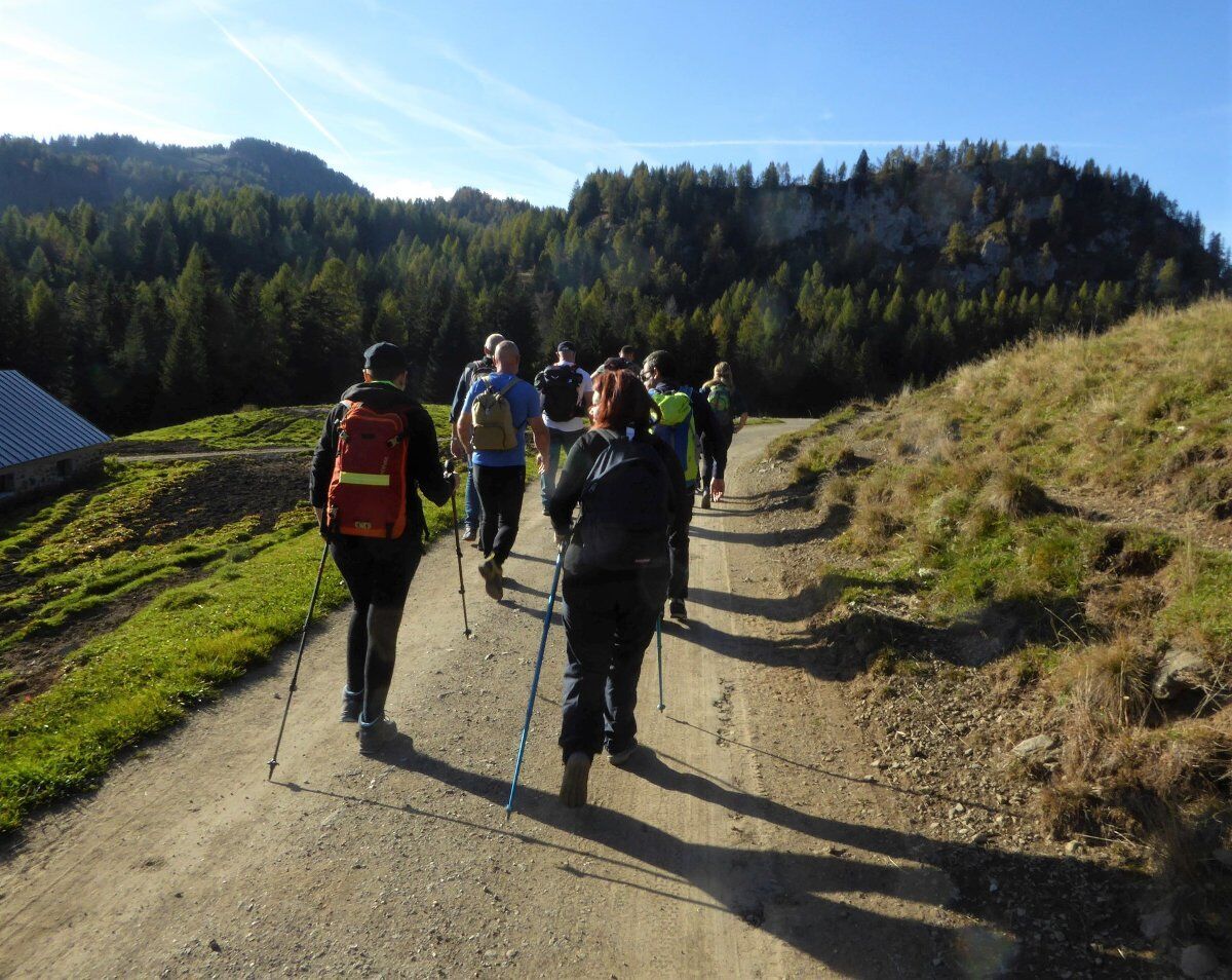 Trekking al chiaro di luna con cena sul Monte Fertazza desktop picture