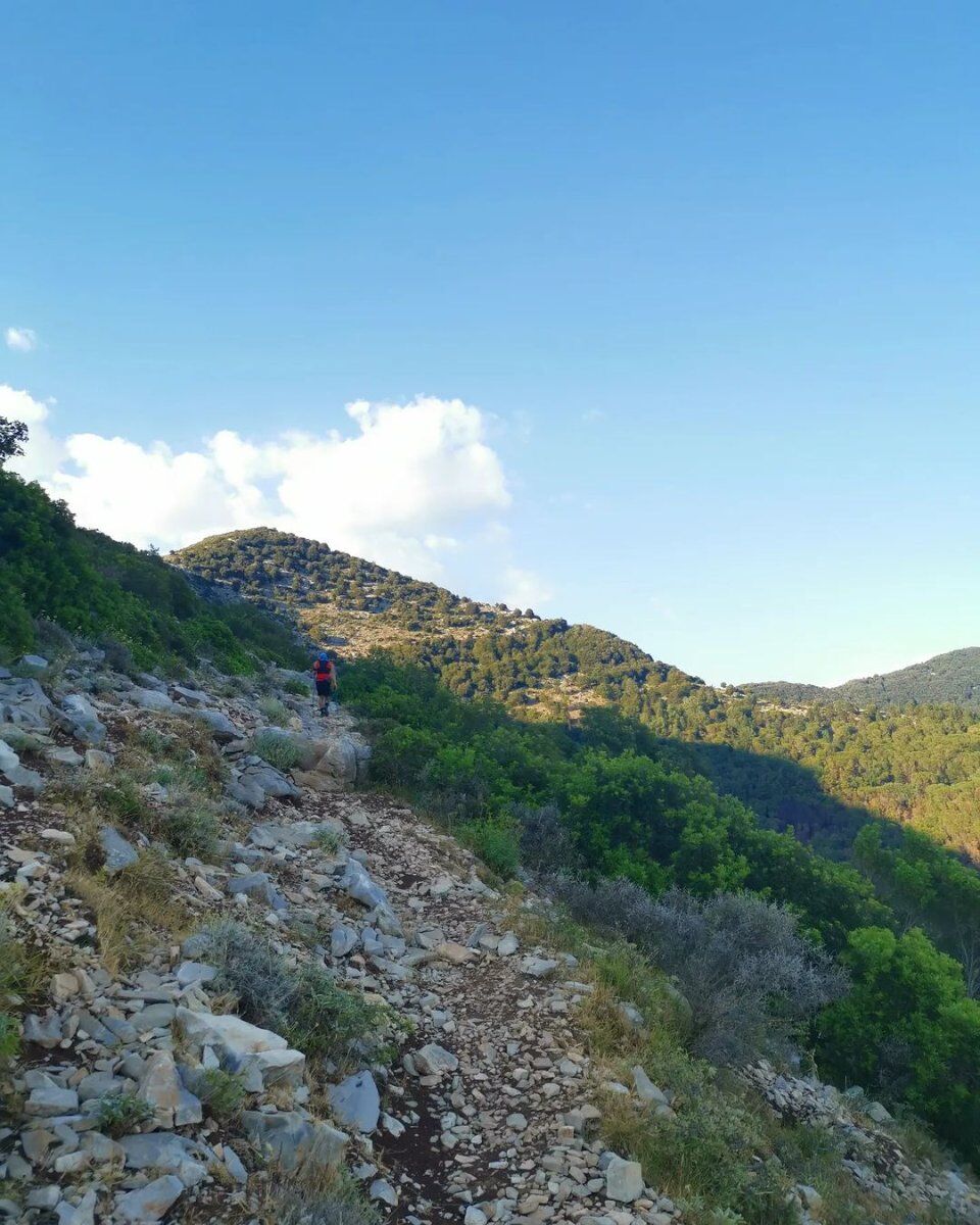 Trekking sul litorale laziale: il Monte delle Fate e le sue leggende Trekking sul litorale laziale: il Monte delle Fate e le sue leggende desktop picture