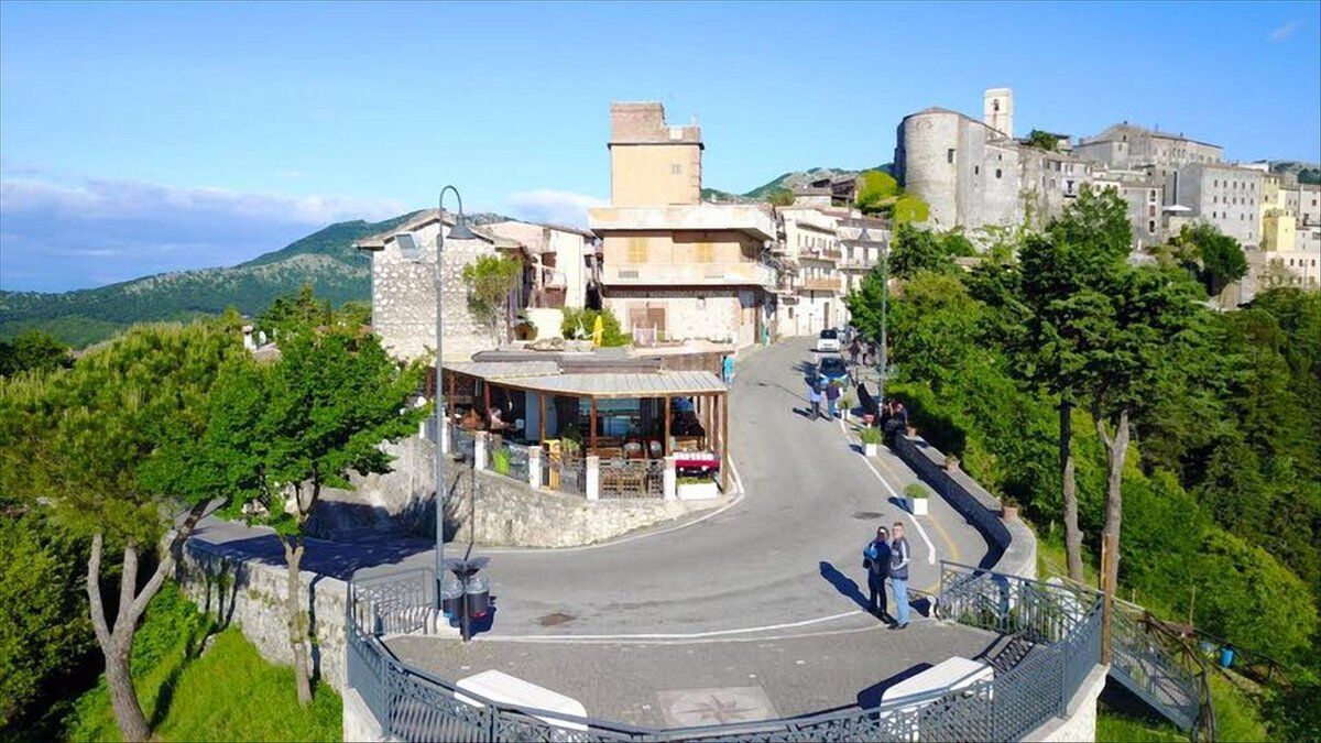 Volo Zipline a Rocca Massima: la planata più lunga d’Europa Volo Zipline a Rocca Massima: la planata più lunga d’Europa desktop picture