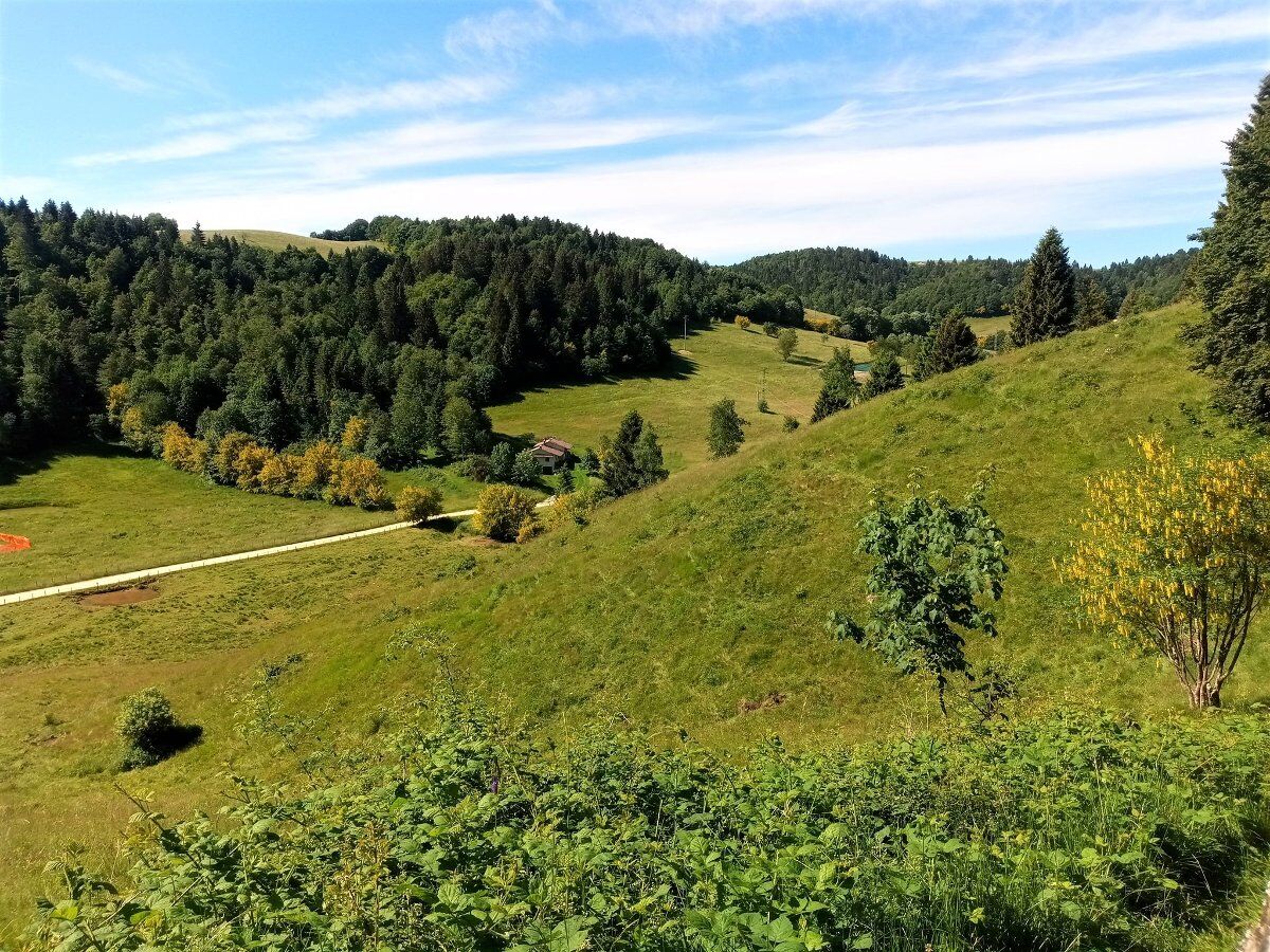 Escursione con cena tipica in Rifugio: il fascino dei Colli Alti Escursione con cena tipica in Rifugio: il fascino dei Colli Alti desktop picture