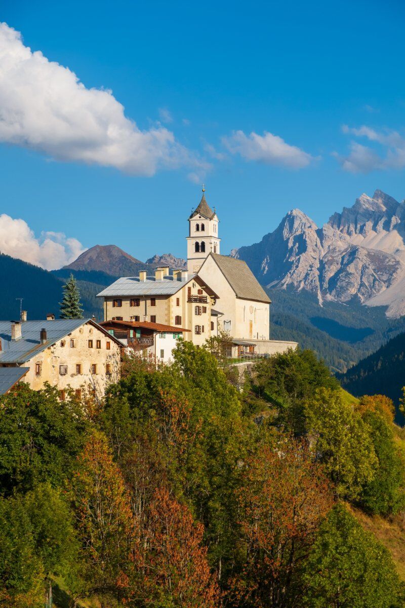 Trekking tra Col e Fodòm: i luoghi del romanzo "La pelle dell'orso" Trekking tra Col e Fodòm: i luoghi del romanzo "La pelle dell'orso" desktop picture