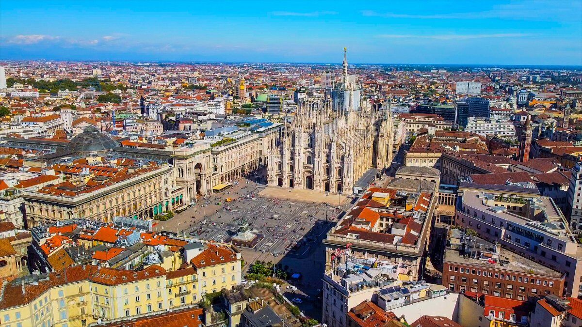 Visita guidata a Milano tra misteri e leggende Visita guidata a Milano tra misteri e leggende desktop picture