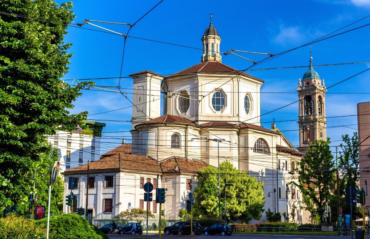 Visita guidata a Milano tra misteri e leggende Visita guidata a Milano tra misteri e leggende desktop picture