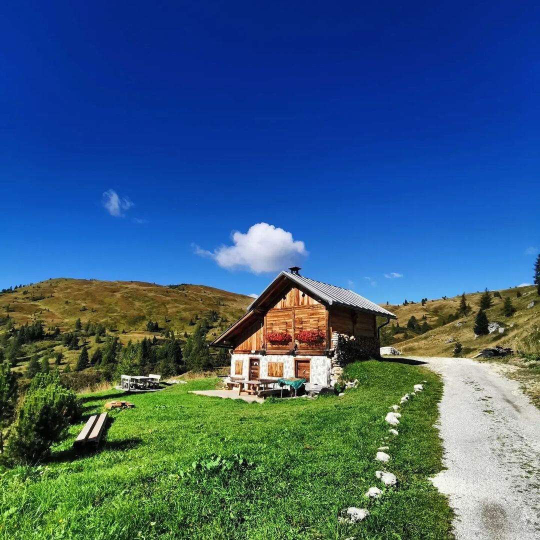 Trekking al Monte Pore: un balcone sulla Val Fiorentina e Fodòm desktop picture