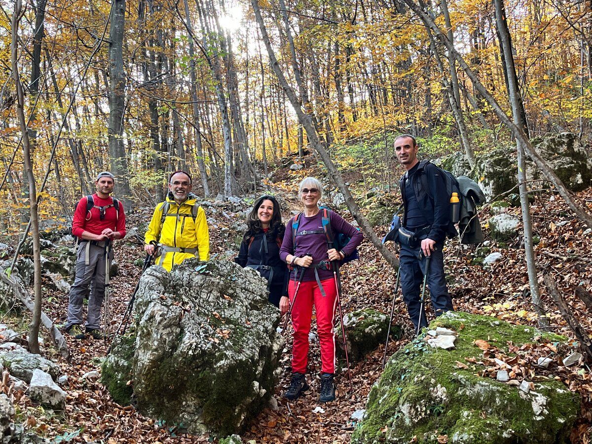 Trekking ad anello in Val di Posina Trekking ad anello in Val di Posina desktop picture