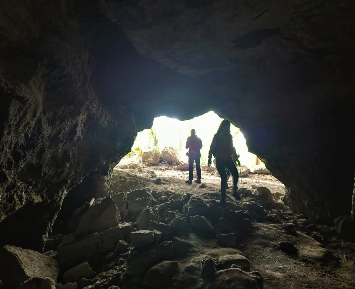 Trekking dalle Grotte di Palazzolo alla Pentima della Vecchiaccia desktop picture
