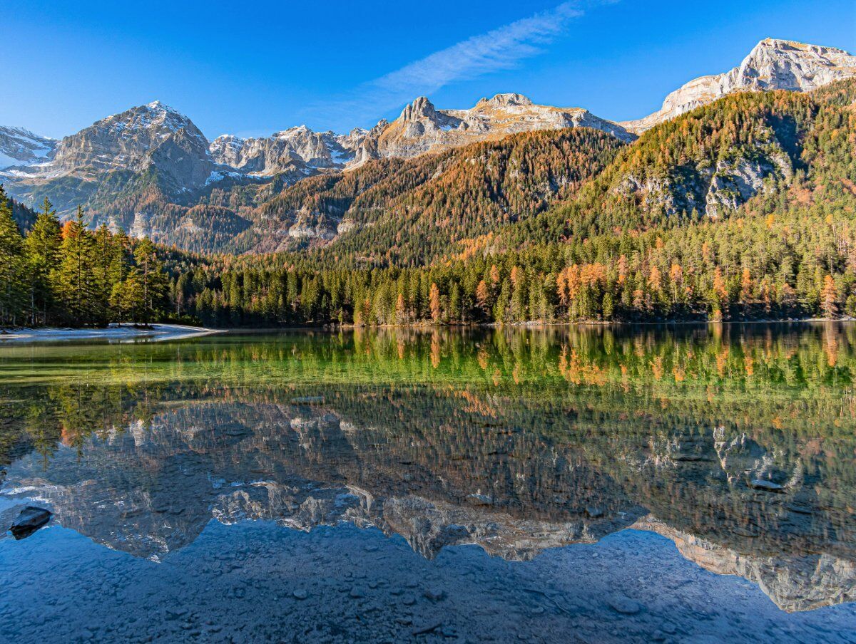 Incontriamoci al Lago di Tovel: Trekking e Foliage desktop picture