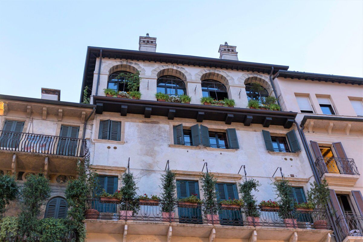 Tour guidato a Verona: la cultura ebraica e la Sinagoga monumentale desktop picture