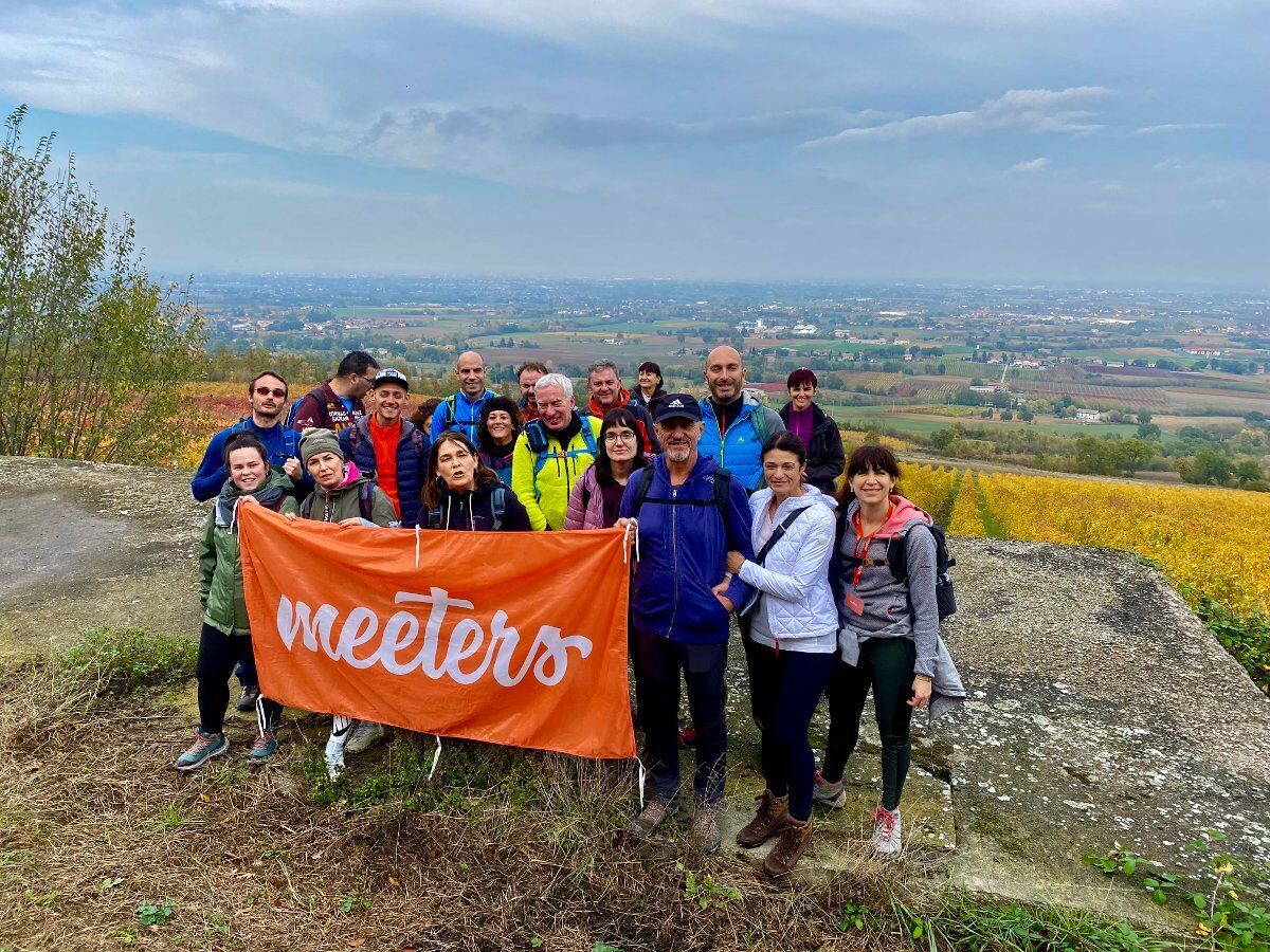 Trekking panoramico tra le vigne di Scandiano con degustazione di vini Trekking panoramico tra le vigne di Scandiano con degustazione di vini desktop picture