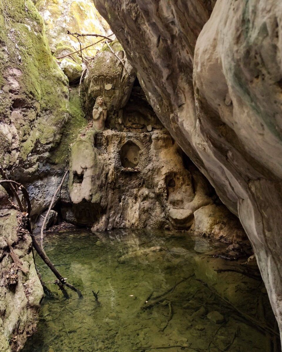Grotte di Maurizio: Trekking sulle tracce dell’eremita desktop picture