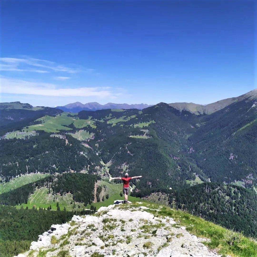 Trekking al Forte Verena: il Dominatore dell'Altopiano di Asiago desktop picture