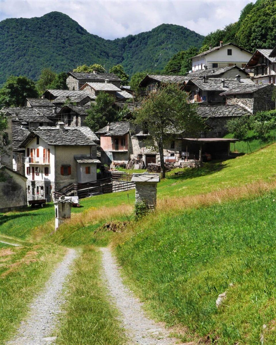 Camminata a Colle San Giacomo: tra borghi sospesi nel tempo Camminata a Colle San Giacomo: tra borghi sospesi nel tempo desktop picture
