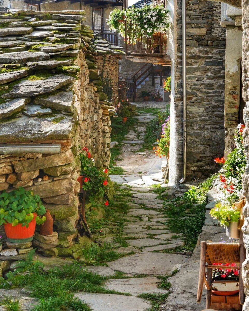 Camminata a Colle San Giacomo: tra borghi sospesi nel tempo Camminata a Colle San Giacomo: tra borghi sospesi nel tempo desktop picture